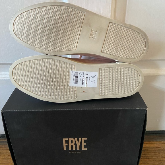 NWT Frye Ivy Low Lace Sneaker, Blush, Size 8.5 - Picture 4 of 6